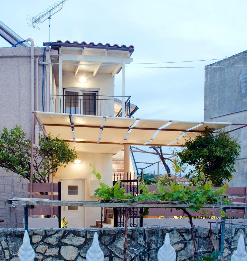 Sia'S Sea House Villa Almirida Exteriör bild
